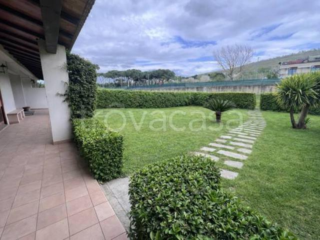 Villa Schiera in vendita a Monterusciello, Pozzuoli