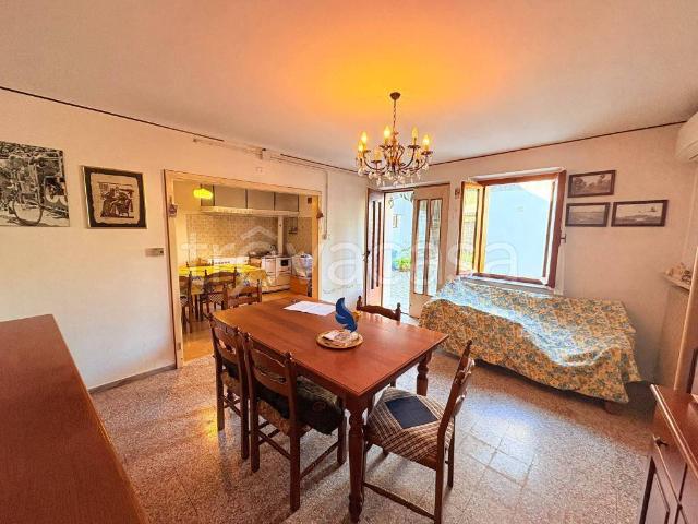 Villa Schiera in vendita a Zugliano / Çuian, Pozzuolo del Friuli / Puçui