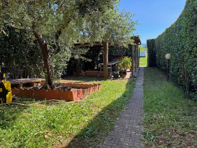 Villa Schiera in vendita a Prato, Toscana