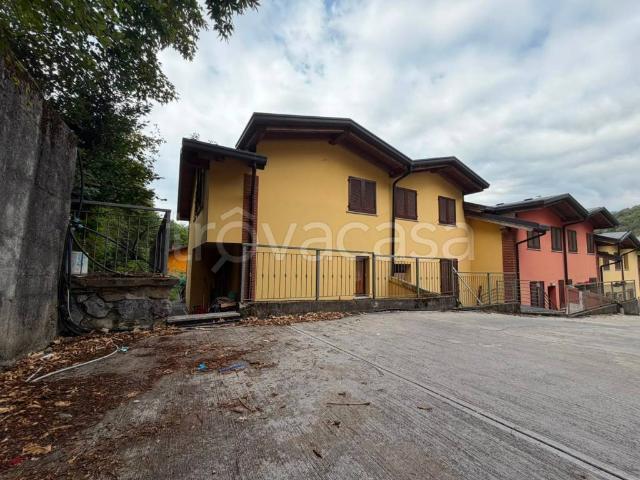 Villa Schiera in vendita a Proserpio, Lombardia