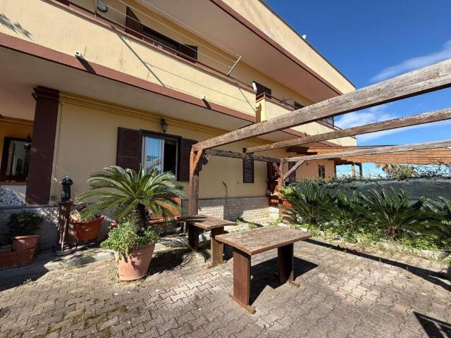 Villa Schiera in vendita a Quarto, Campania