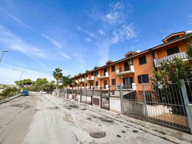 Villa Schiera in vendita a Realmonte, Sicilia
