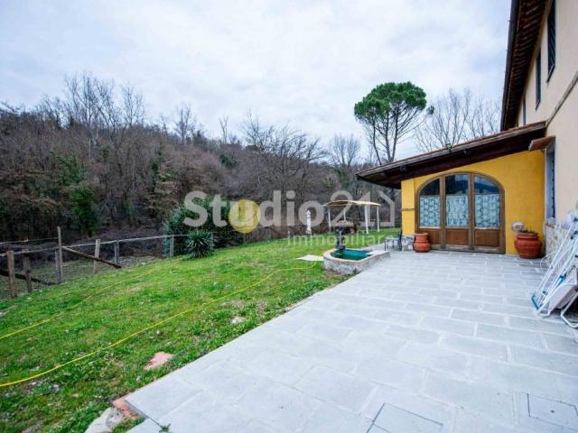 Villa Schiera in vendita a Ciliegi, Reggello