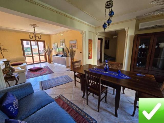 Villa Schiera in vendita a Calabria, Reggio Calabria