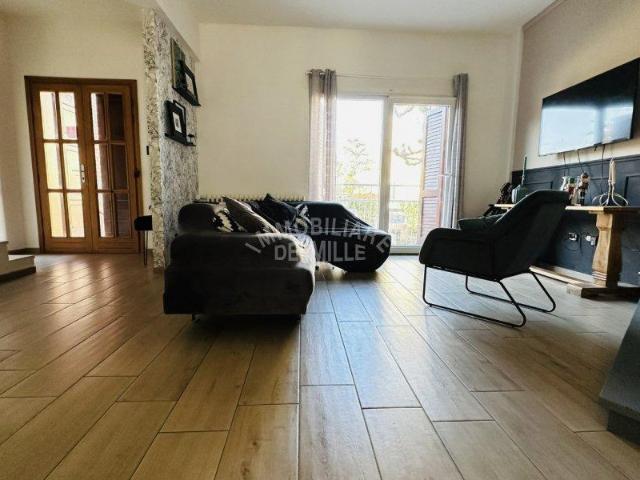 Villa Schiera in vendita a San Giacomo esterna, Re