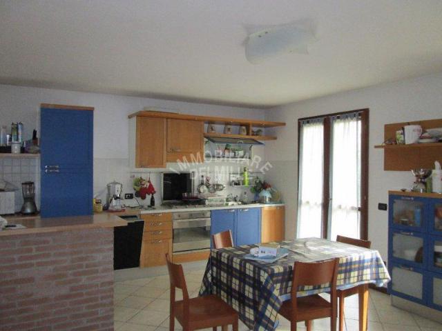 Villa Schiera in vendita a San Giacomo esterna, Re
