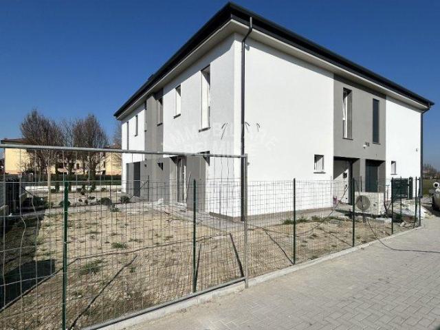 Villa Schiera in vendita a San Giacomo esterna, Re