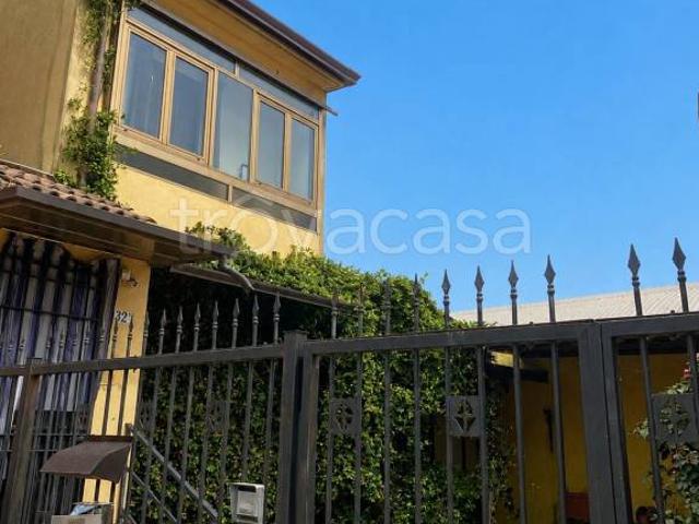 Villa Schiera in vendita a Remedello, Lombardia