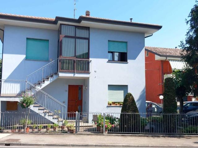 Villa Schiera in vendita a Riccione, Reggio Emilia