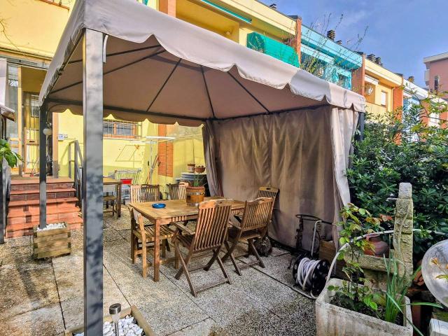 Villa Schiera in vendita a Rimini, Reggio Emilia
