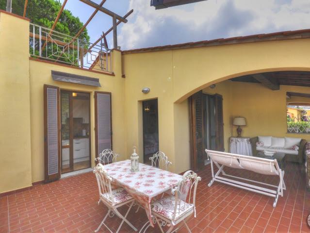 Villa Schiera in vendita a Rio, Toscana