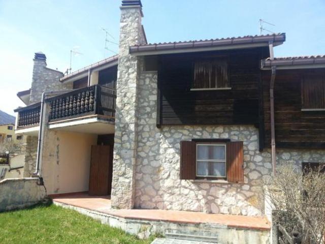 Villa Schiera in vendita a Rocca Di Mezzo, Abruzzo