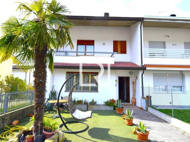 Villa Schiera in vendita a Unione di Comuni della Romagna Forlivese, Rocca San Casciano