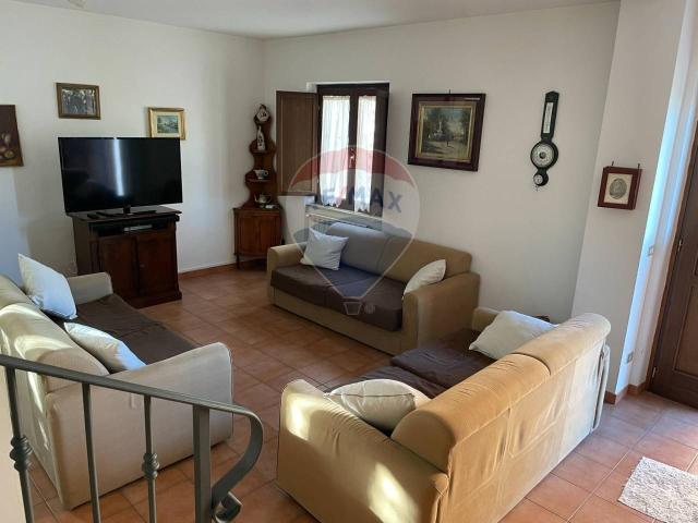 Villa Schiera in vendita a Rocchetta A Volturno, Molise