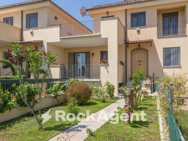 Villa Schiera in vendita a Roma Capitale, Lazio