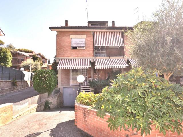 Villa Schiera in vendita a Spinaceto, Roma Capitale