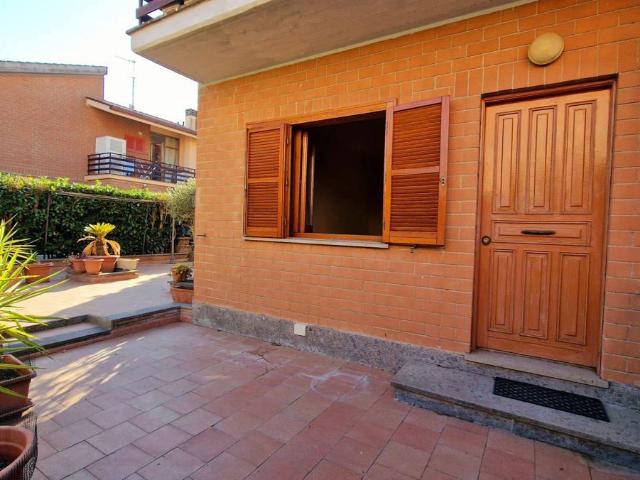 Villa Schiera in vendita a Municipio Roma XV, Roma Capitale