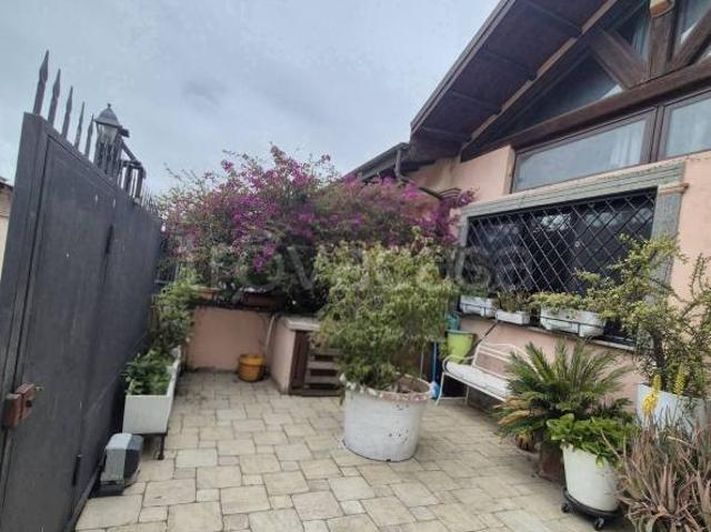 Villa Schiera in vendita a Stagni di Ostia, Roma Capitale