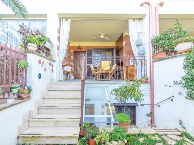 Villa Schiera in vendita a Villaggio Breda, Roma Capitale