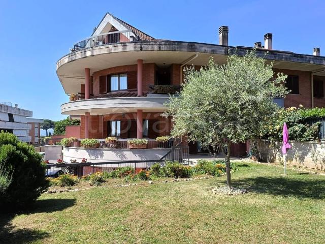 Villa Schiera in vendita a Ronciglione, Lazio