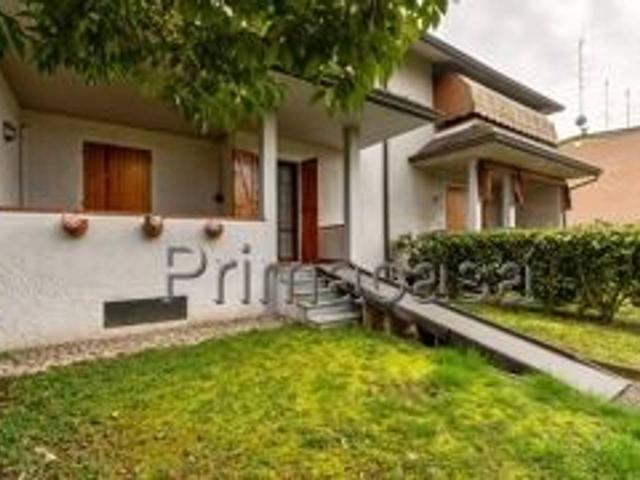 Villa Schiera in vendita a Tresinaro - Secchia, Re