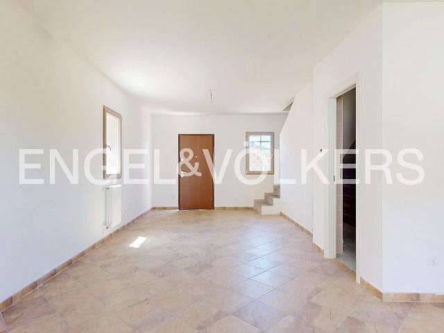 Villa Schiera in vendita a Unione dell'Appennino Bolognese, San Benedetto Val Di Sambro