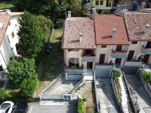 Villa Schiera in vendita a San Pietro In Cariano, Veneto