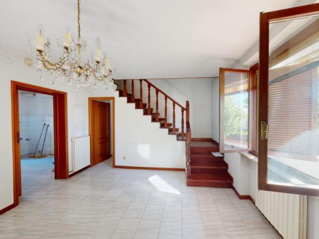 Villa Schiera in vendita a San Giuliano Terme, Toscana