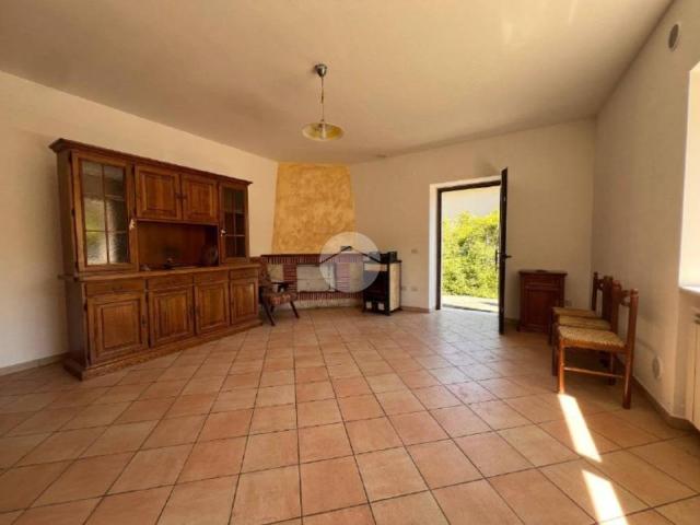 Villa Schiera in vendita a San Pio Delle Camere, Abruzzo