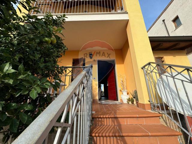 Villa Schiera in vendita a San Vito Chietino, Abruzzo