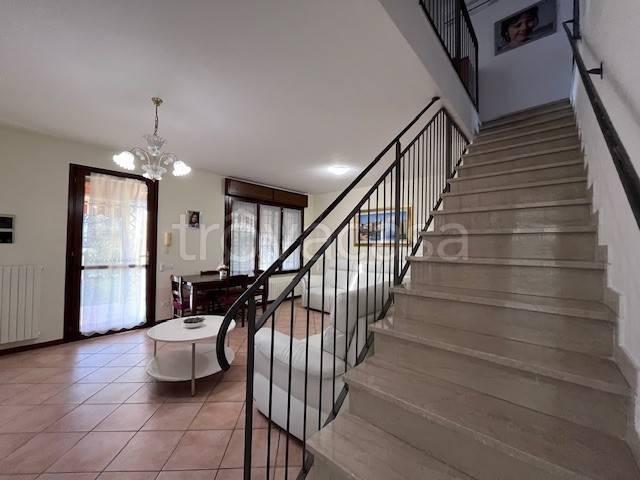 Villa Schiera in vendita a Bassa Reggiana, Re
