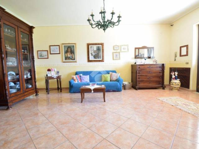 Villa Schiera in vendita a Sant'agata De' Goti, Campania
