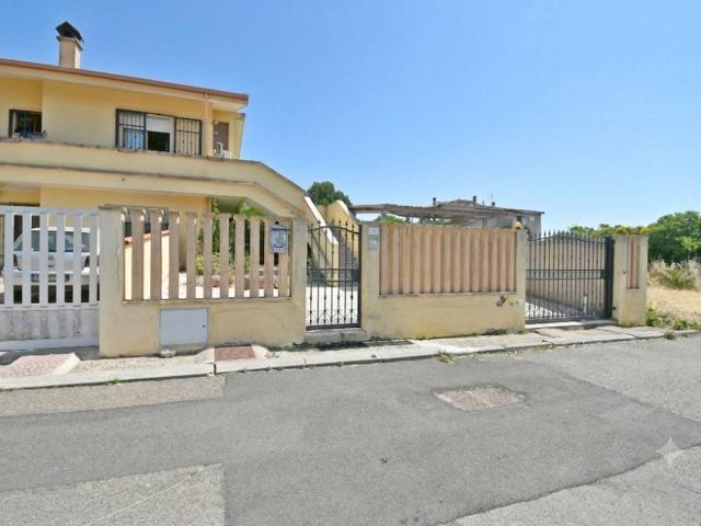 Villa Schiera in vendita a Sardara, Sardigna/Sardegna