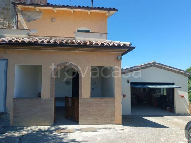 Villa Schiera in vendita a Sassocorvaro Auditore, Marche