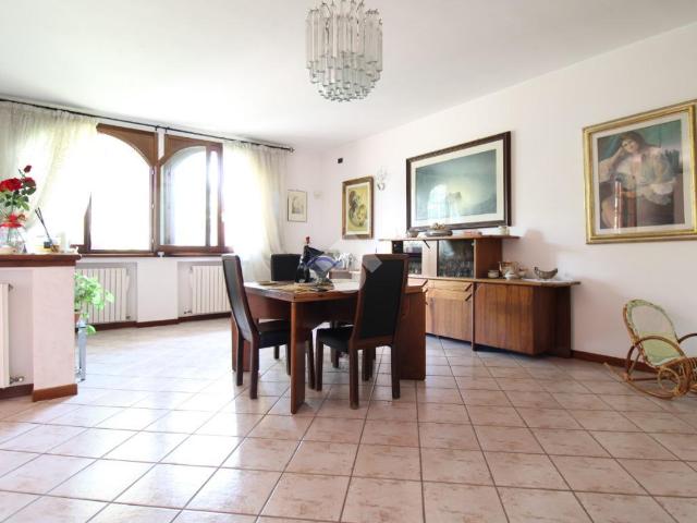 Villa Schiera in vendita a Unione dei comuni del Distretto Ceramico, Sassuolo