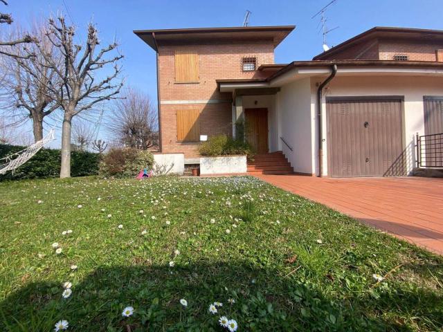 Villa Schiera in vendita a Unione dei comuni del Distretto Ceramico, Sassuolo
