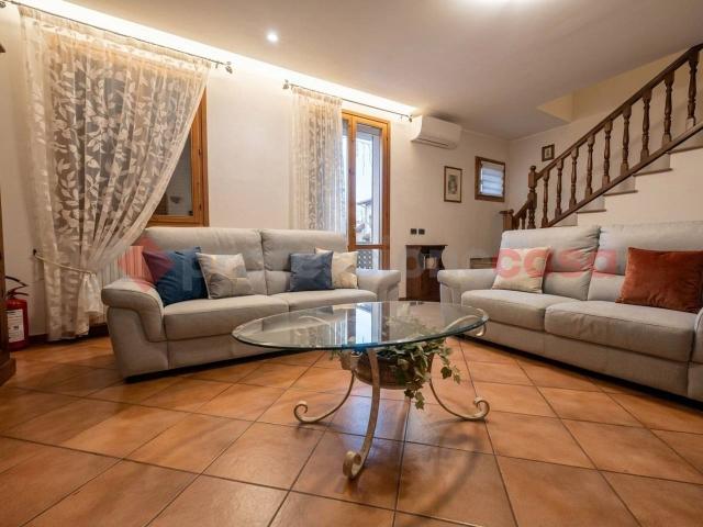 Villa Schiera in vendita a Tresinaro - Secchia, Re