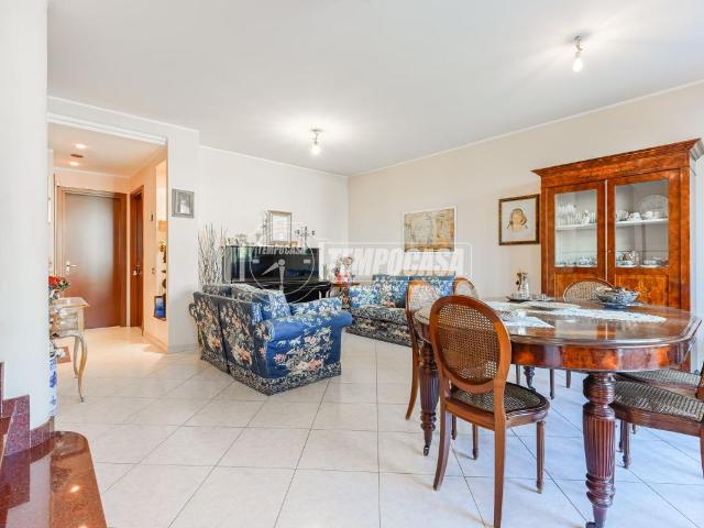 Villa Schiera in vendita a Lavanderie, Segrate