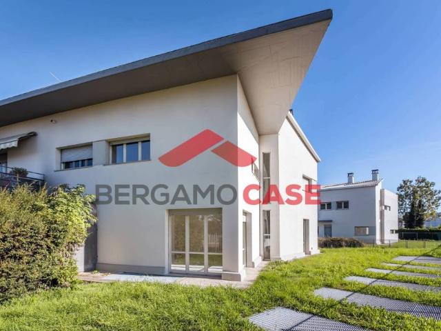 Villa Schiera in vendita a Seriate, Bergamo