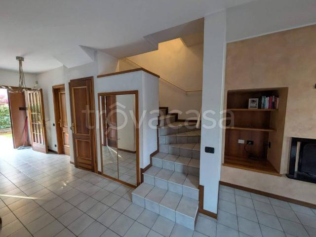 Villa Schiera in vendita a Paderno, Seriate