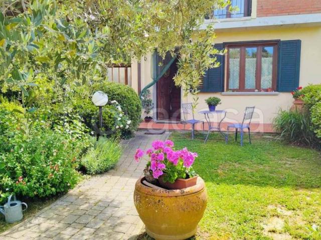 Villa Schiera in vendita a Stazione Masotti, Serravalle Pistoiese