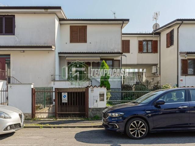 Villa Schiera in vendita a Cascina Castelletto, Settala