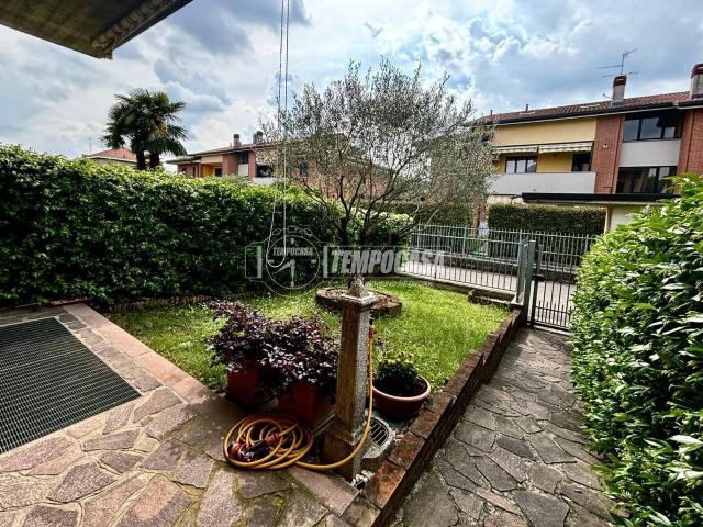 Villa Schiera in vendita a Seveso, Lombardia