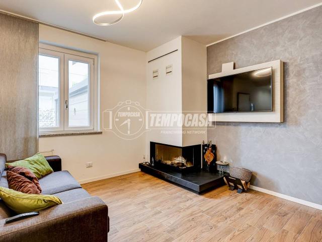 Villa Schiera in vendita a Mezzana, Somma Lombardo