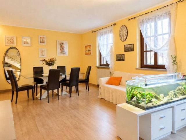 Villa Schiera in vendita a Sommariva del Bosco, Piemonte