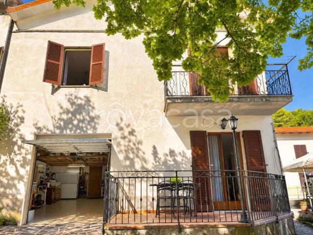 Villa Schiera in vendita a Pompagnano, Spoleto