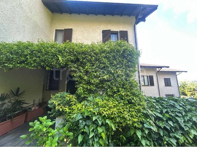 Villa Schiera in vendita a Cheglio, Taino