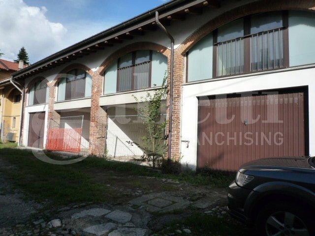 Villa Schiera in vendita a Ternate, Lombardia