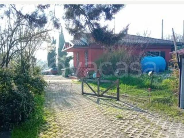 Villa Schiera in vendita a Vho, Piemonte