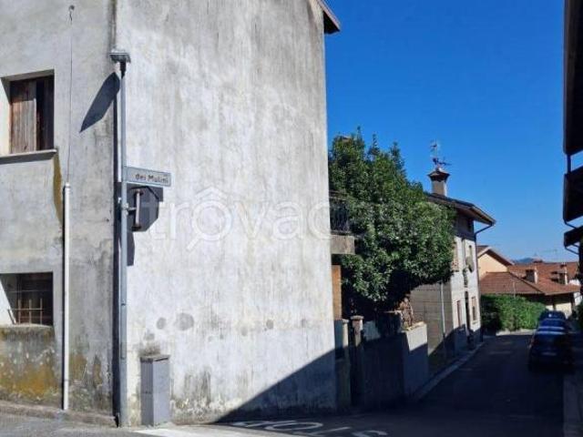 Villa Schiera in vendita a Trasaghis, Friuli-Venezia Giulia